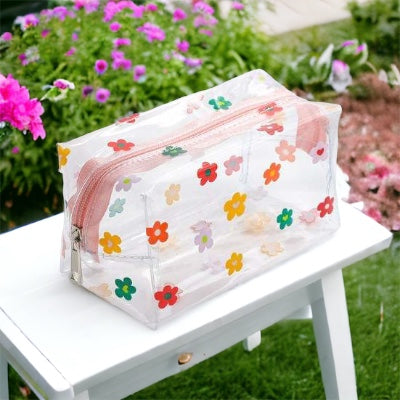 New Arrival - Daisy Flowers Travel Pouch