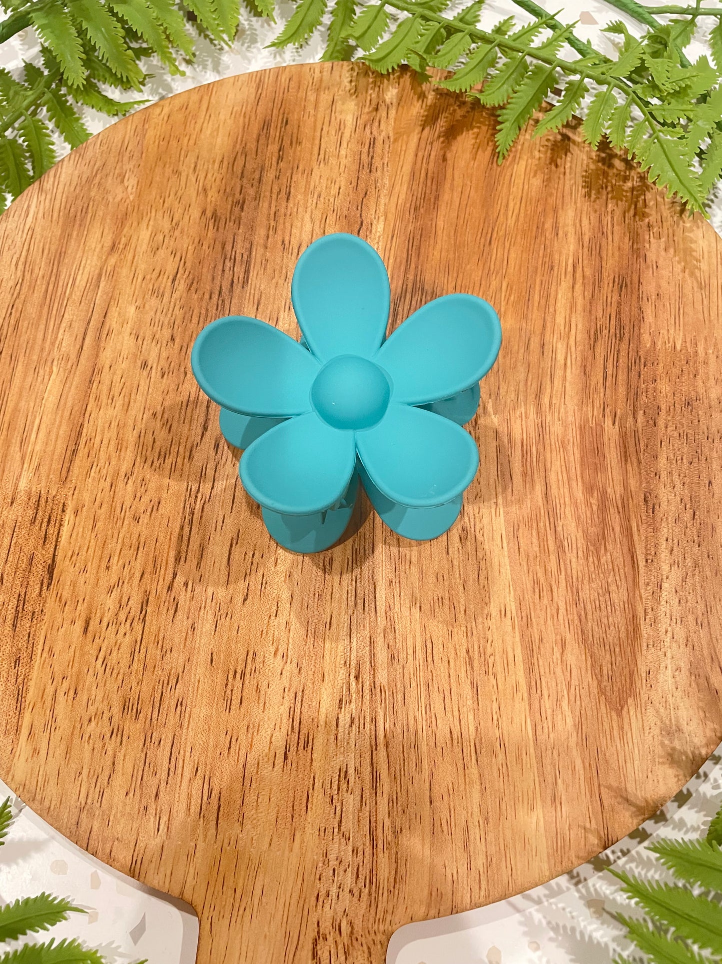 New Arrivals - Large Daisy Claw Clips